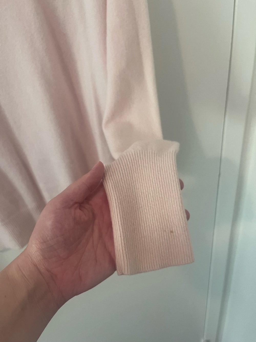 Jaeger Pure Cashmere Jumper Crewneck Sweater Pale Pink Ribbed Cuffs Large Flawed - Picture 9 of 9